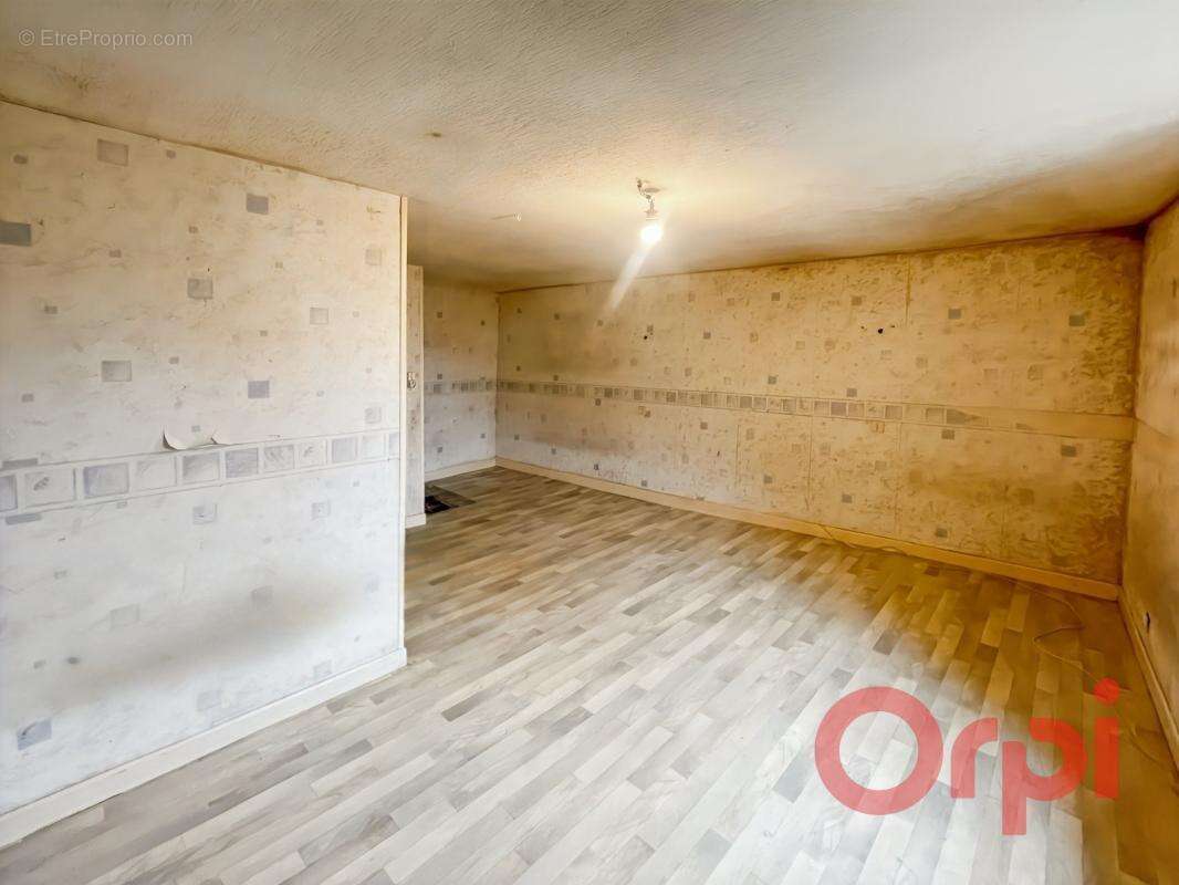 Maison à SAINT-AMAND-MONTROND