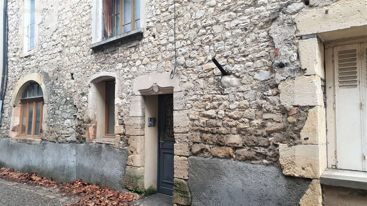 Maison à LIVRON-SUR-DROME