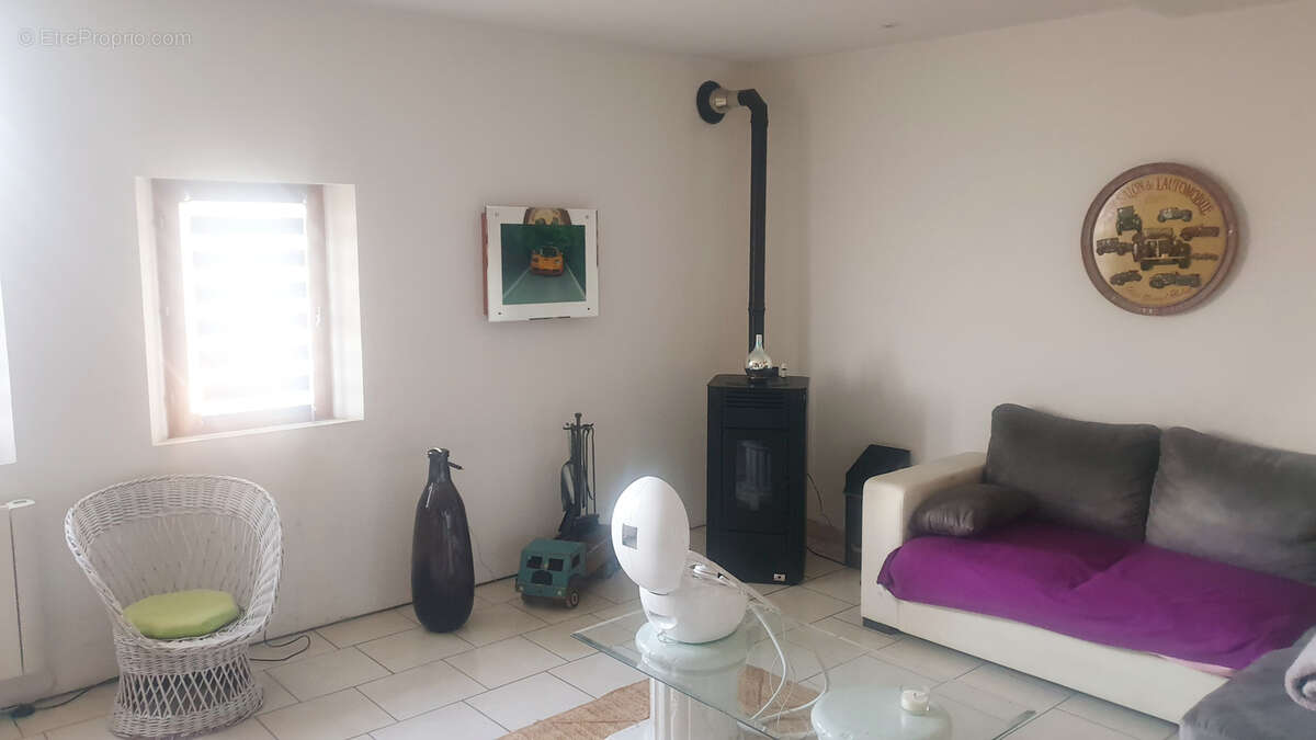 Maison à LIVRON-SUR-DROME