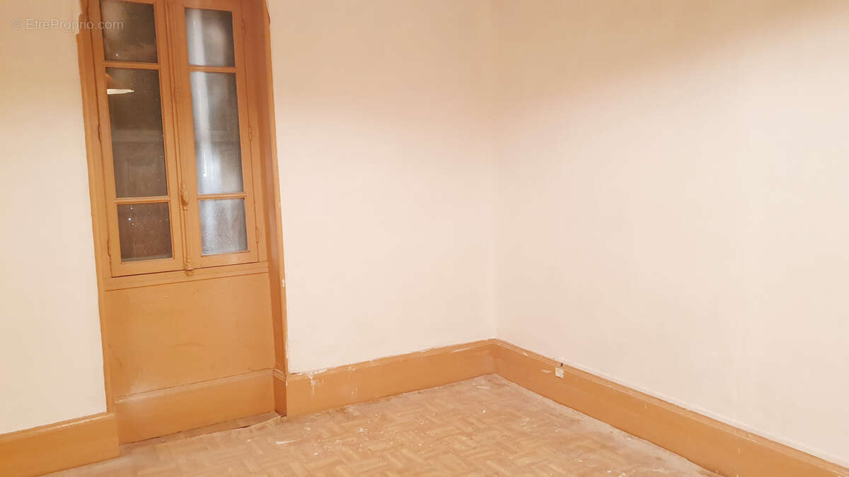 Maison à LIVRON-SUR-DROME