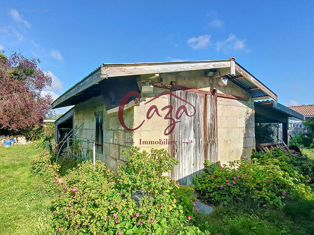 Maison à AMBARES-ET-LAGRAVE