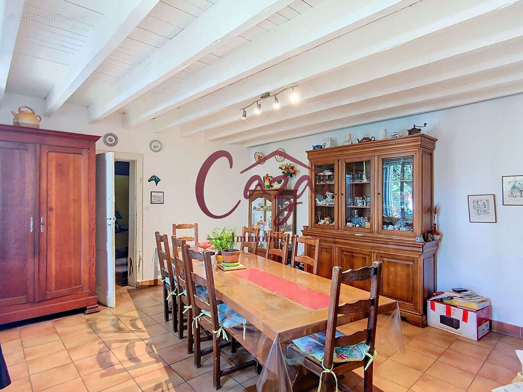 Maison à AMBARES-ET-LAGRAVE