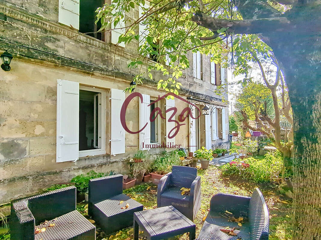 Maison à AMBARES-ET-LAGRAVE