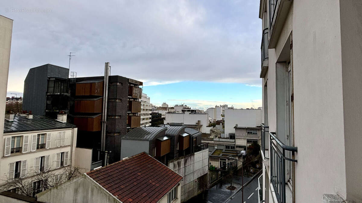 Appartement à PARIS-20E