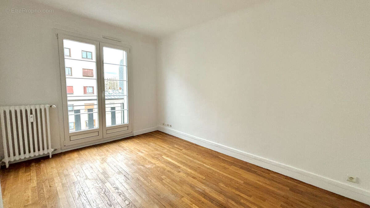 Appartement à PARIS-20E