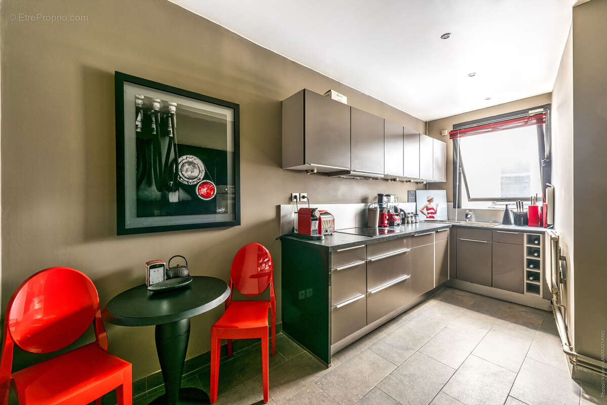 Appartement à PARIS-7E