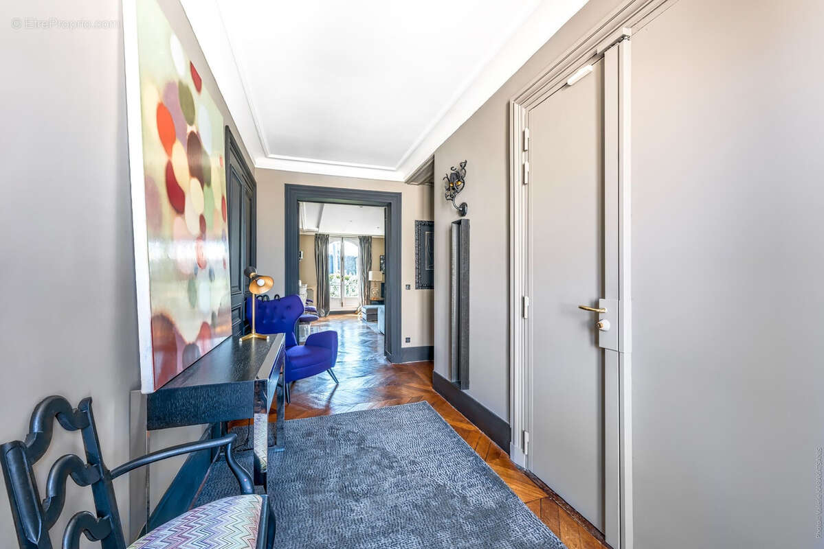 Appartement à PARIS-7E