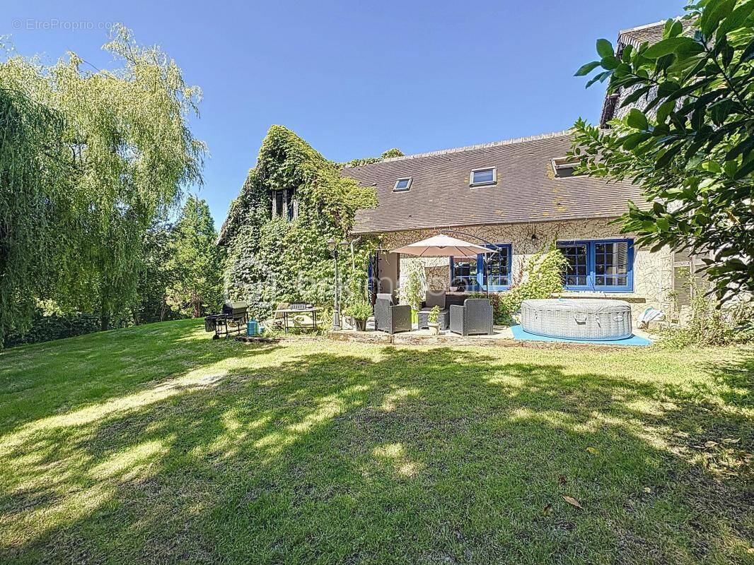 Maison à GONNEVILLE-SUR-MER