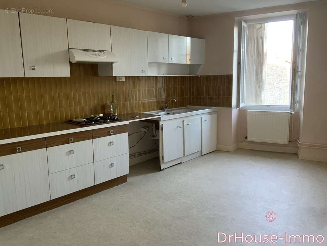 Maison à SAINT-CLAUD