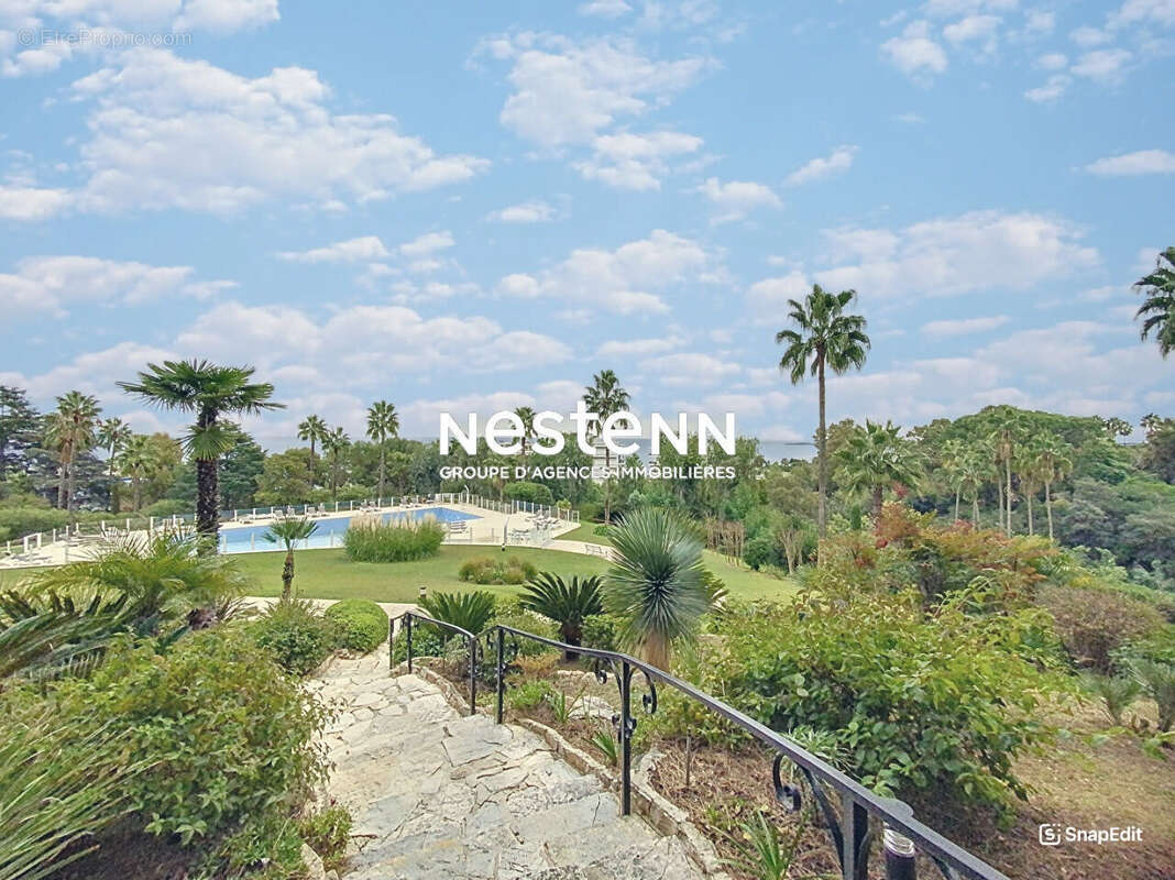 Appartement à VALLAURIS