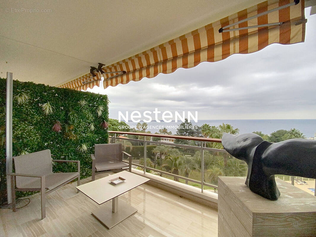 Appartement à VALLAURIS