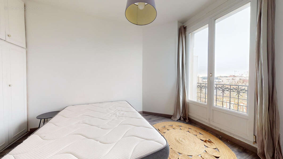 Appartement à LE BOURGET