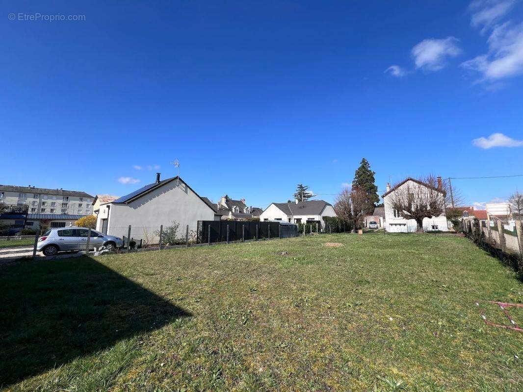 Terrain à BEAUGENCY