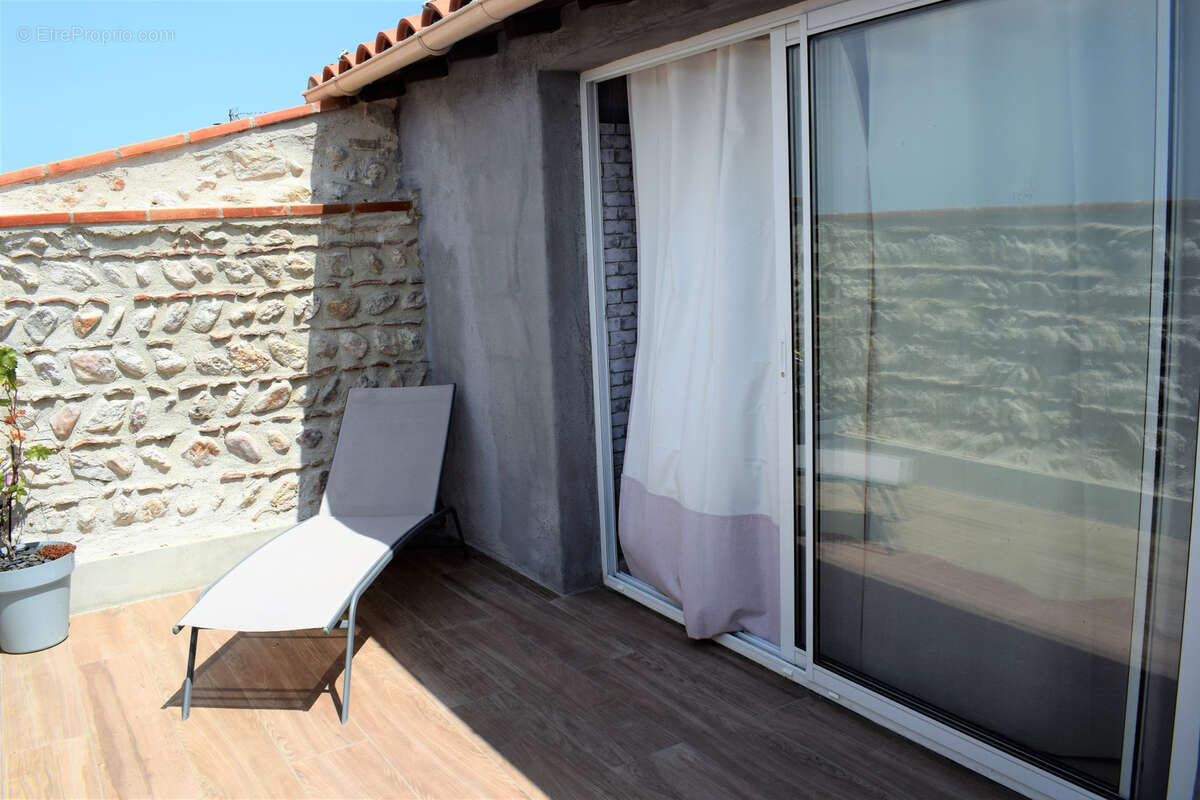 Maison à VILLEMOLAQUE