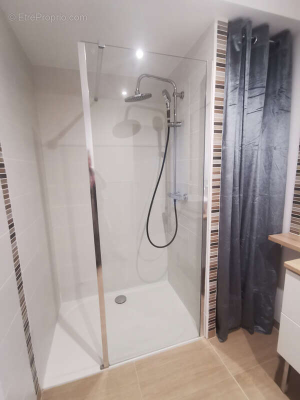 Maison à VILLEMOLAQUE