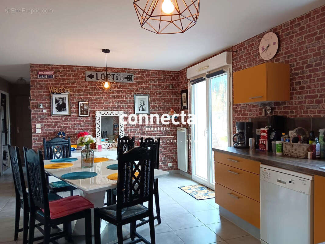 Maison à MONTHOU-SUR-CHER