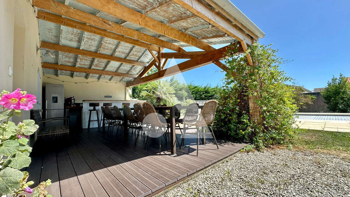 Maison à BOURCEFRANC-LE-CHAPUS