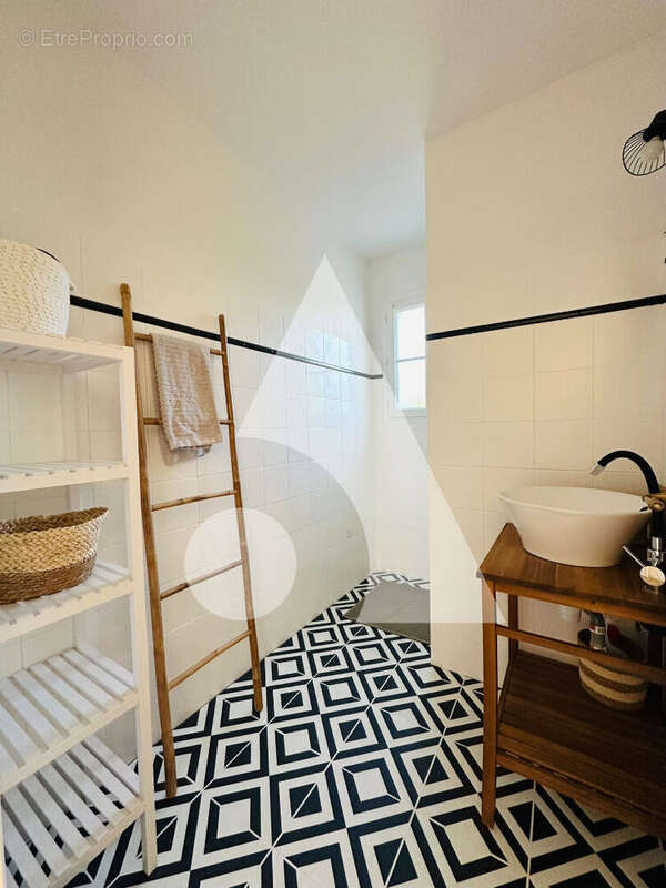 Maison à BOURCEFRANC-LE-CHAPUS