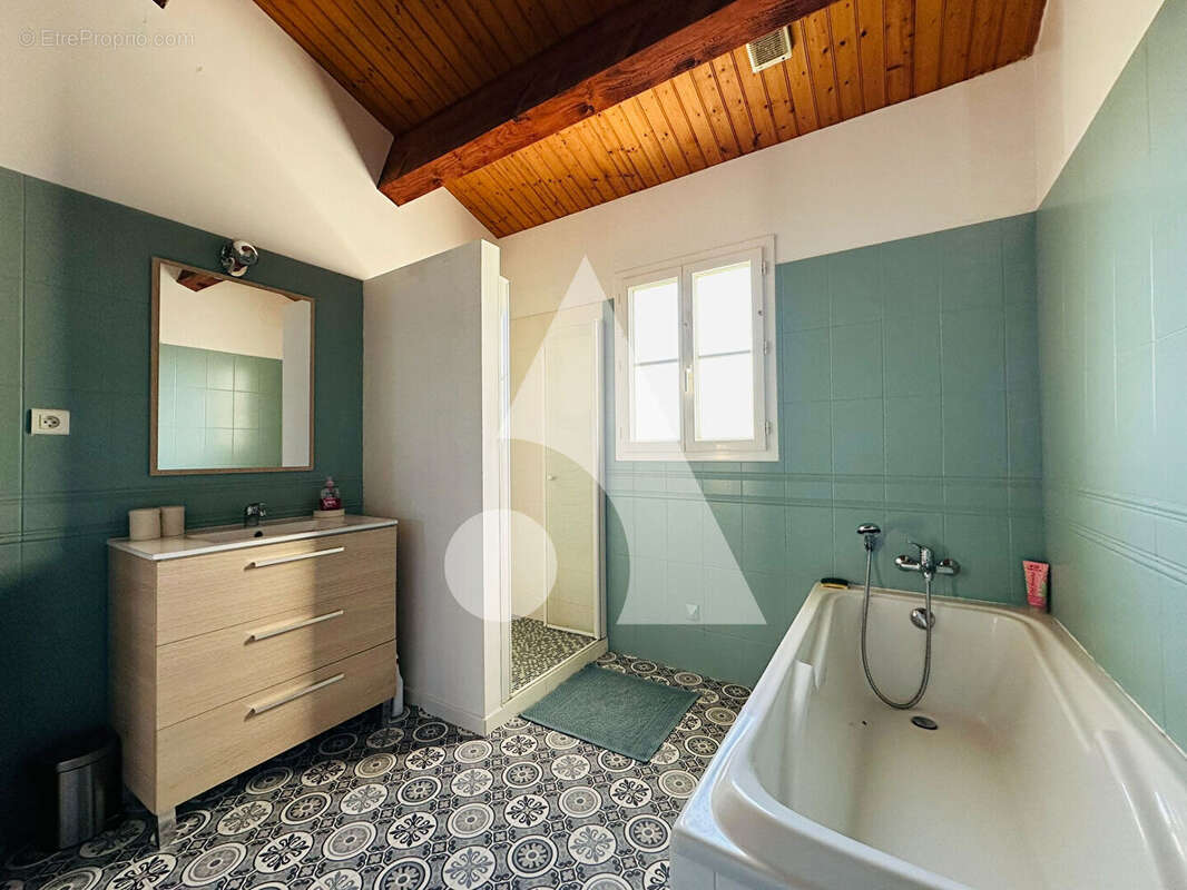 Maison à BOURCEFRANC-LE-CHAPUS