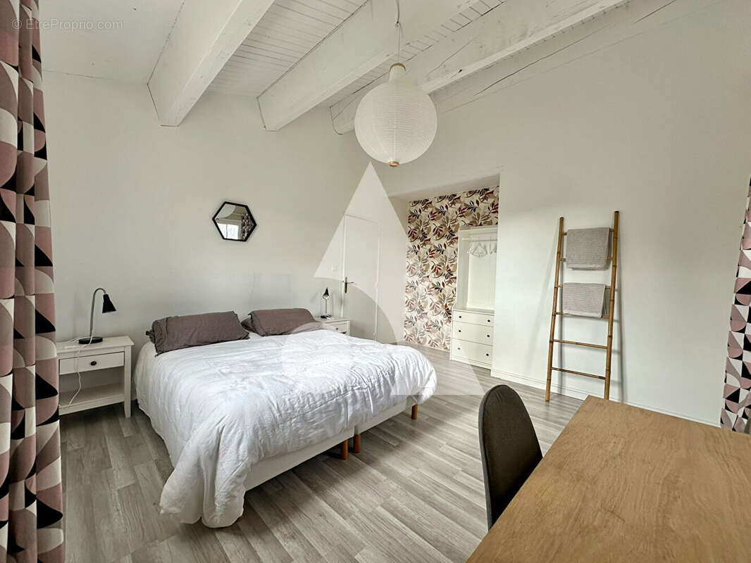 Maison à BOURCEFRANC-LE-CHAPUS