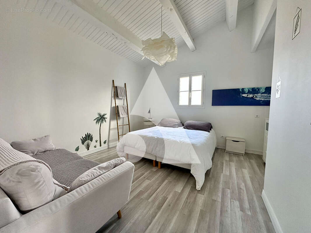 Maison à BOURCEFRANC-LE-CHAPUS