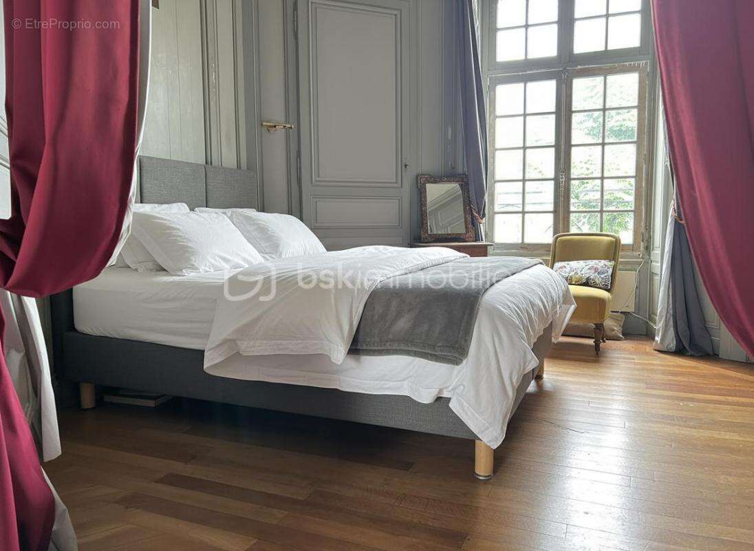 Maison à MORET-SUR-LOING