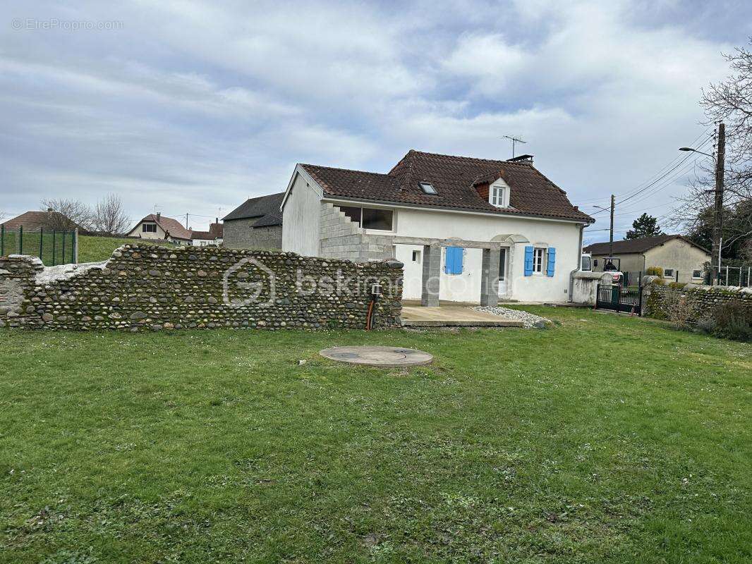 Maison à LABASTIDE-CEZERACQ