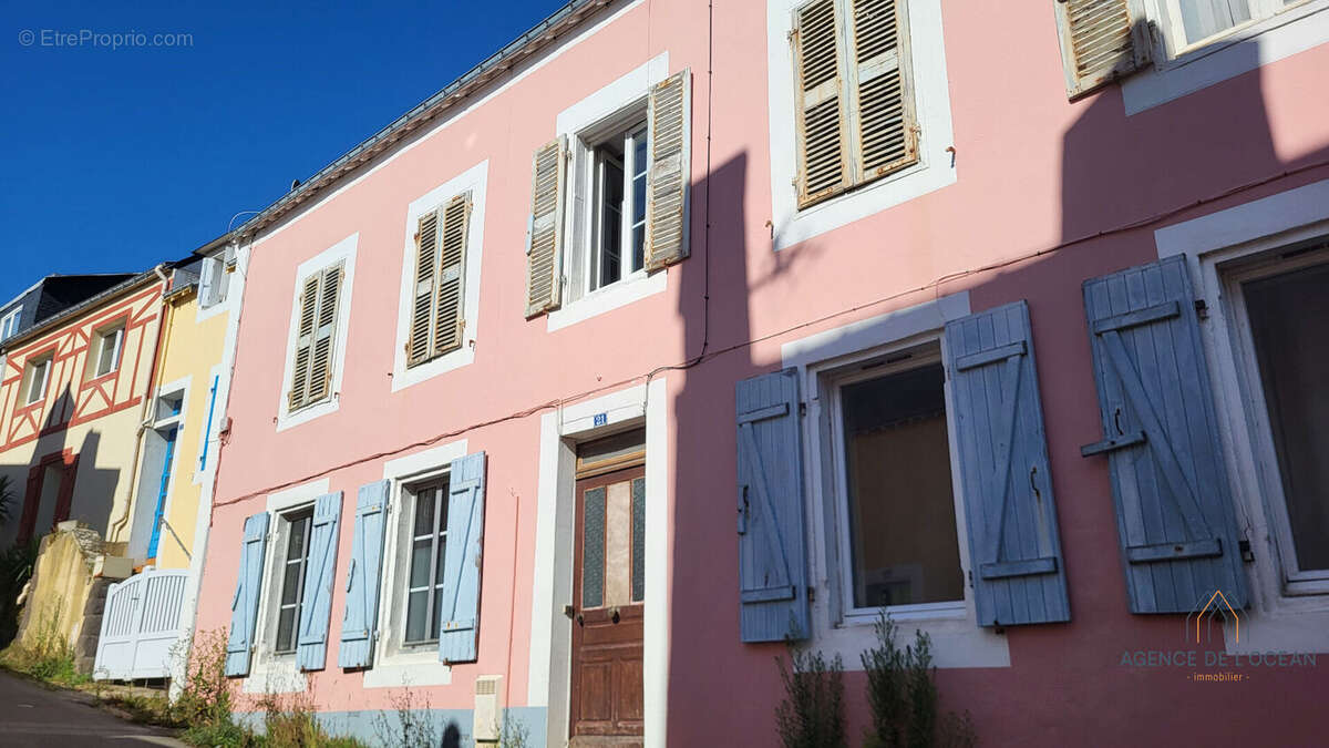 Appartement à LE PALAIS