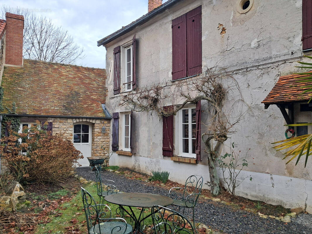 Maison à HARGEVILLE