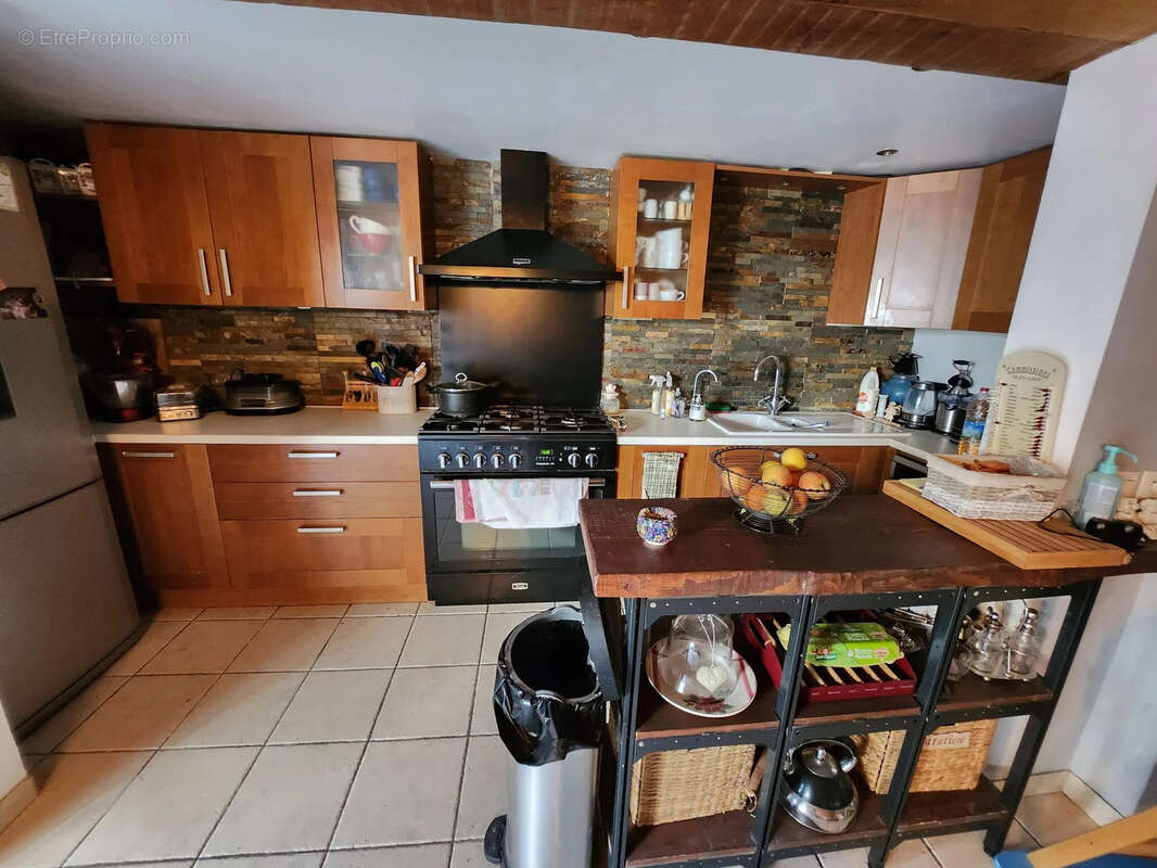 Maison à LA QUEUE-LES-YVELINES