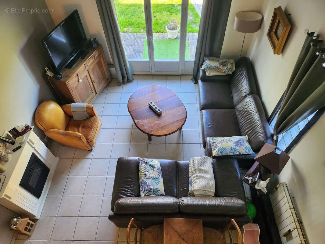 Maison à LA QUEUE-LES-YVELINES