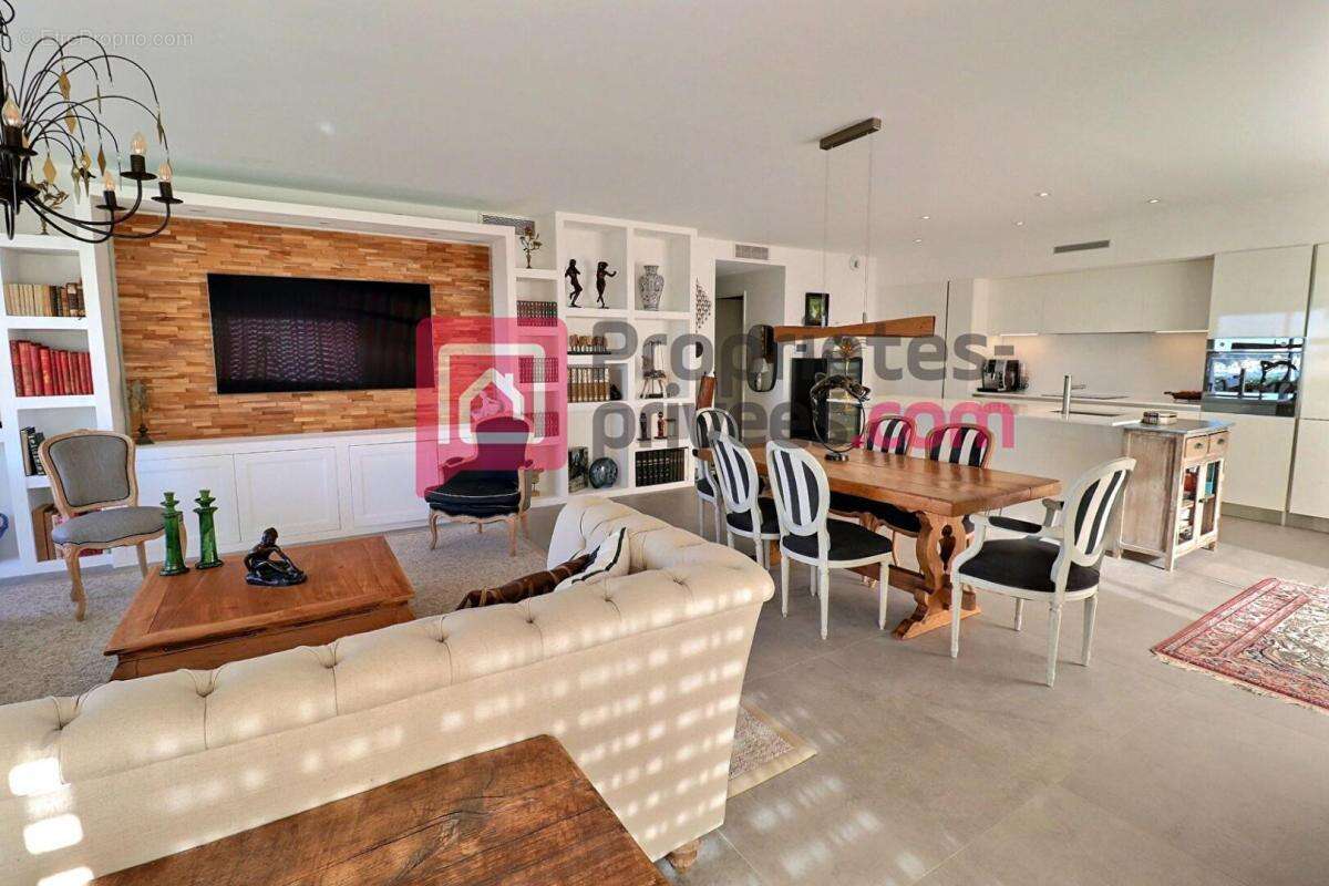 Appartement à SANARY-SUR-MER