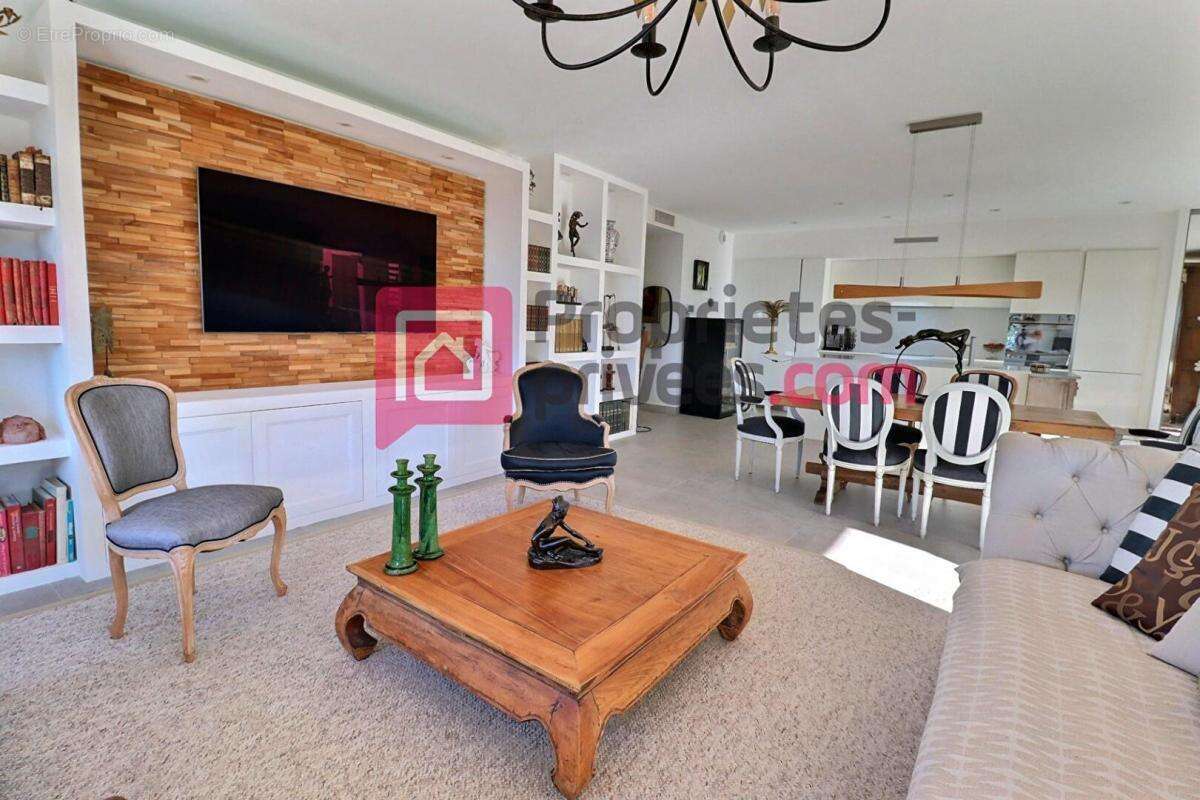 Appartement à SANARY-SUR-MER