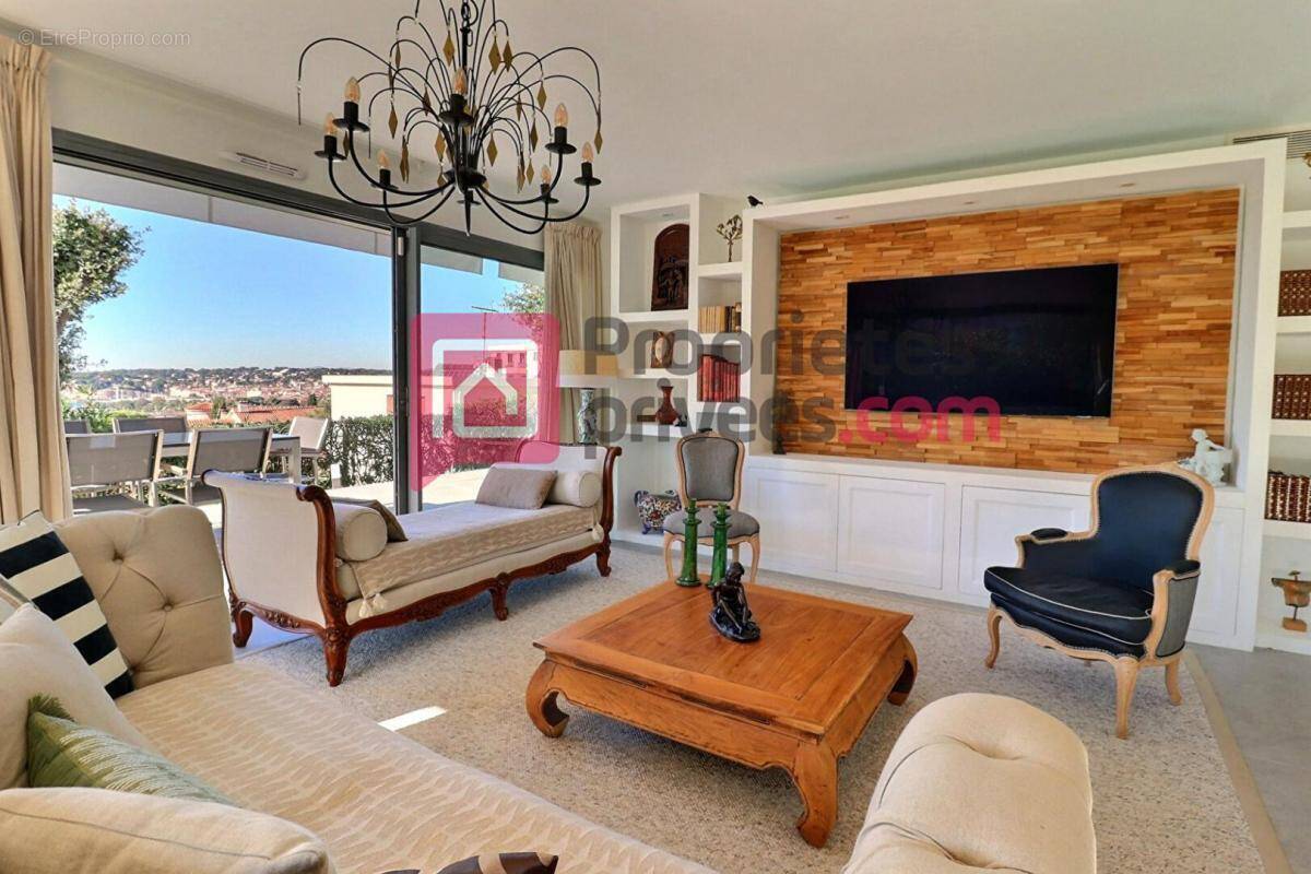 Appartement à SANARY-SUR-MER