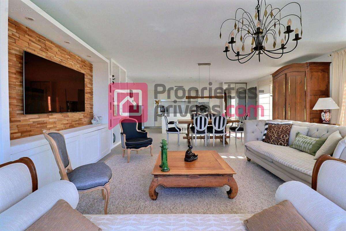 Appartement à SANARY-SUR-MER