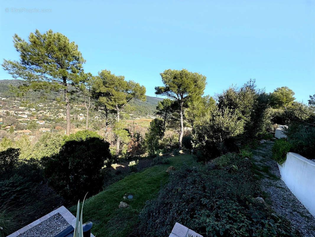 Maison à FIGANIERES