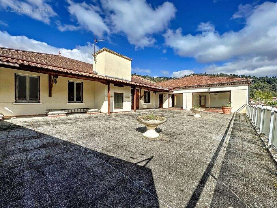 Appartement à LABEGUDE