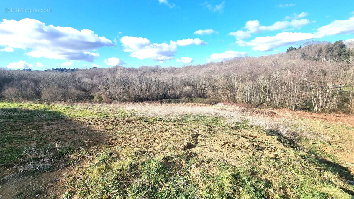 Terrain à MOUGUERRE