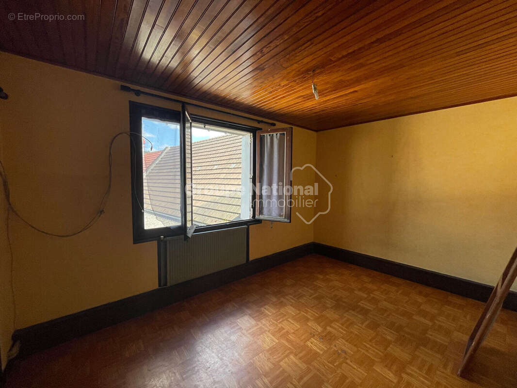 Maison à PONT-SAINTE-MAXENCE