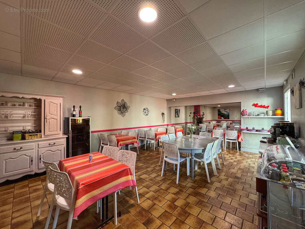 Commerce à SAINT-ETIENNE-DE-BAIGORRY