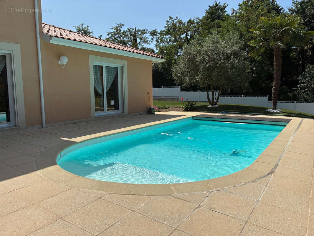 Maison à FRANCHEVILLE