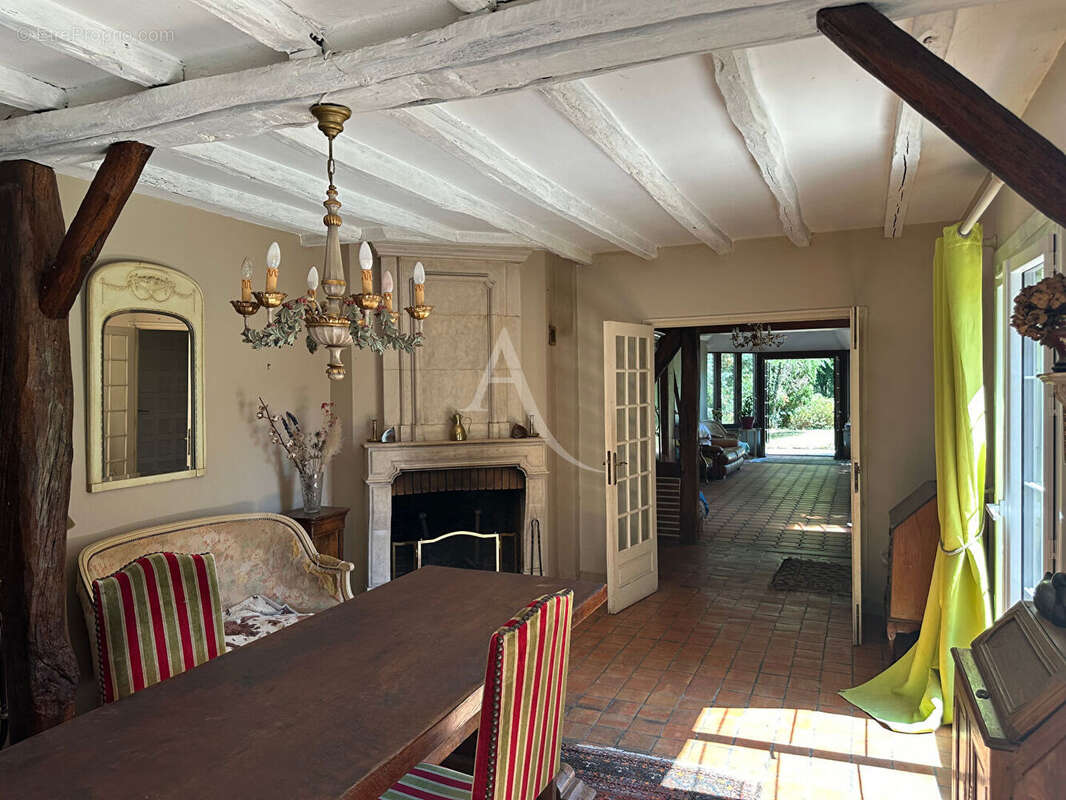 Maison à MARIGNY-LES-USAGES