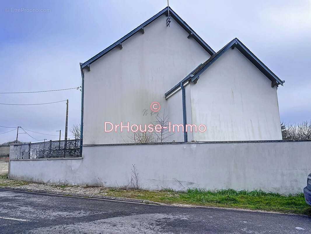 Maison à BUCY-SAINT-LIPHARD