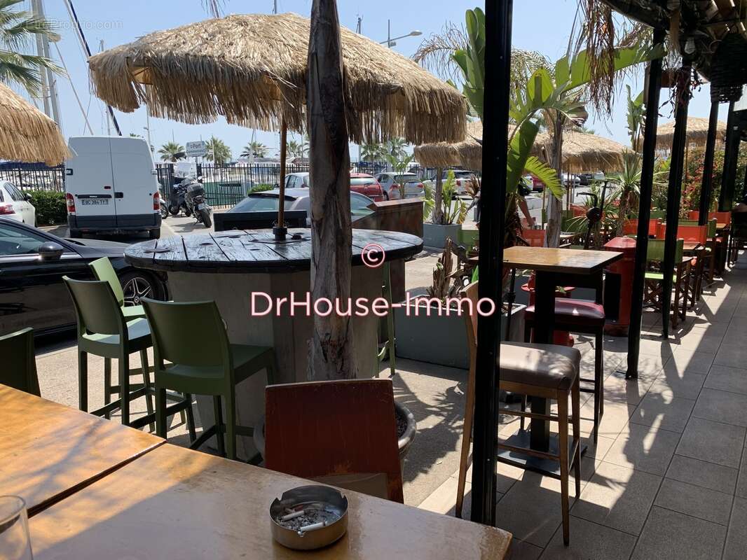 Commerce à SAINT-LAURENT-DU-VAR