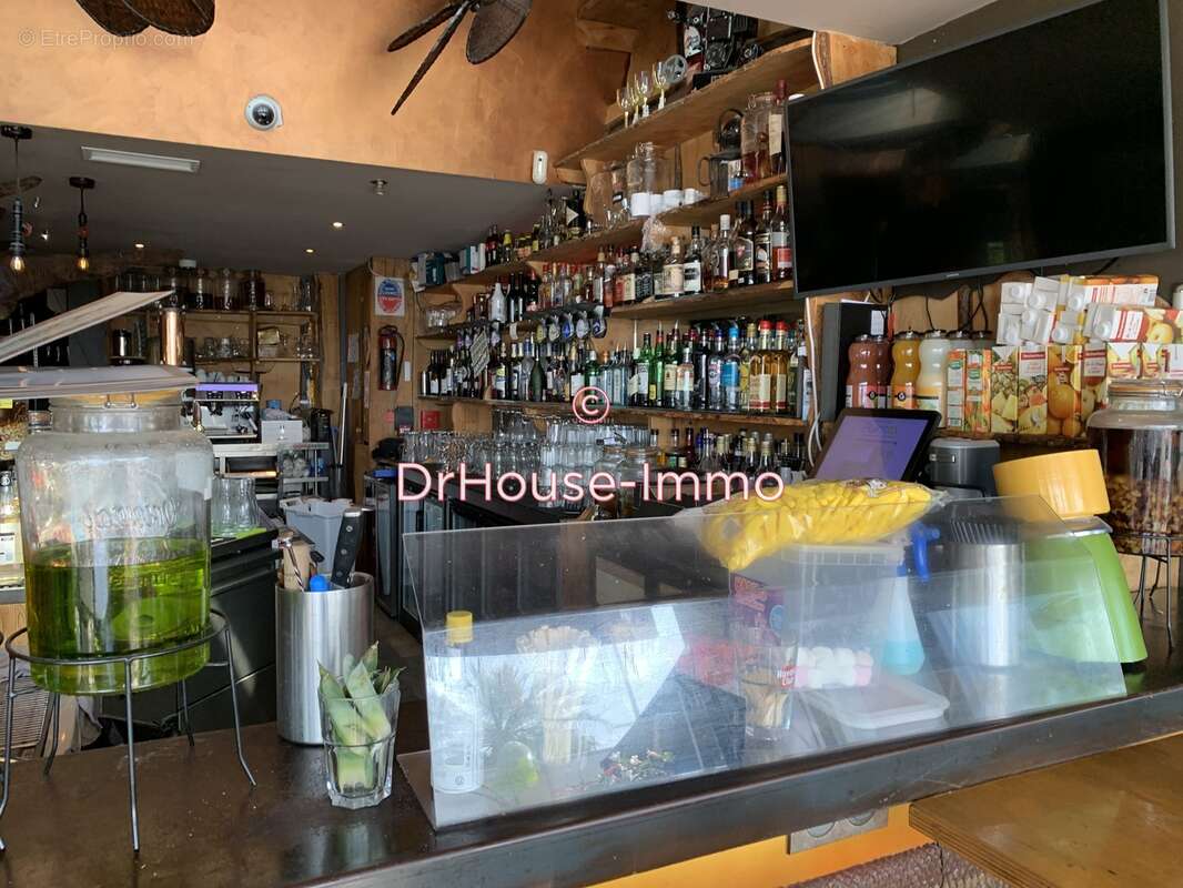 Commerce à SAINT-LAURENT-DU-VAR