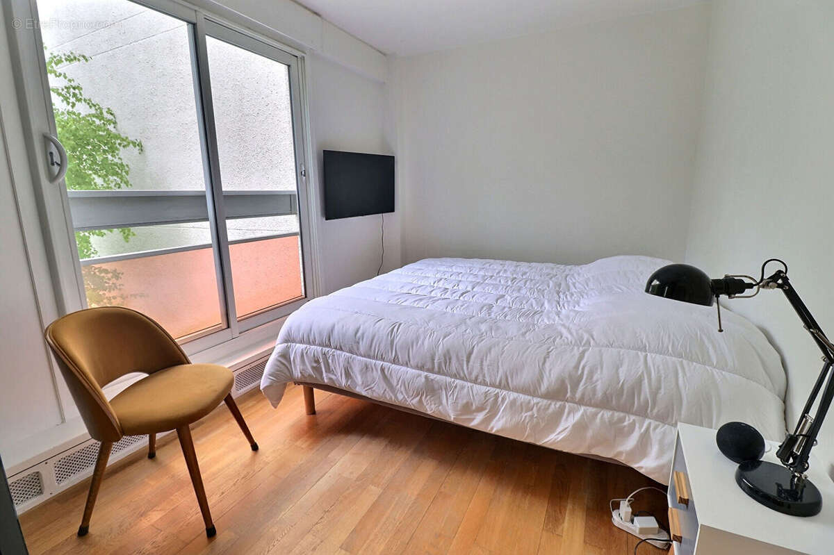 Appartement à MAREIL-MARLY