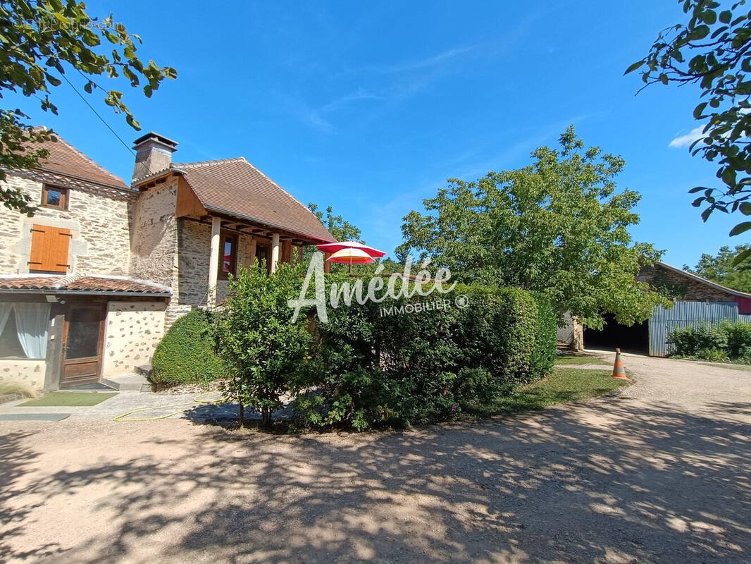 Maison à SAINT-CERE