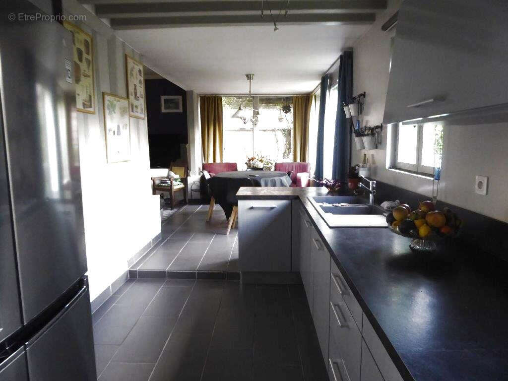 Maison à CORMEILLES