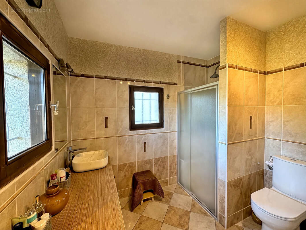 Maison à FIGANIERES