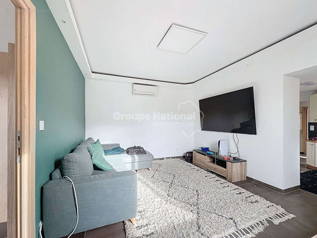 Appartement à MANDELIEU-LA-NAPOULE